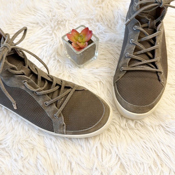 Joie Devon Snake print lace up high top sneakers platform shoes women size 38 8 - Picture 4 of 8